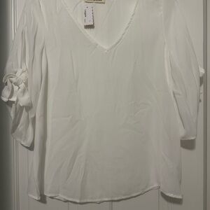 Vine & Love Cream V-Neck Blouse with Tie Sleeves